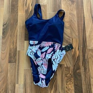 Womens Large Bathing Suit